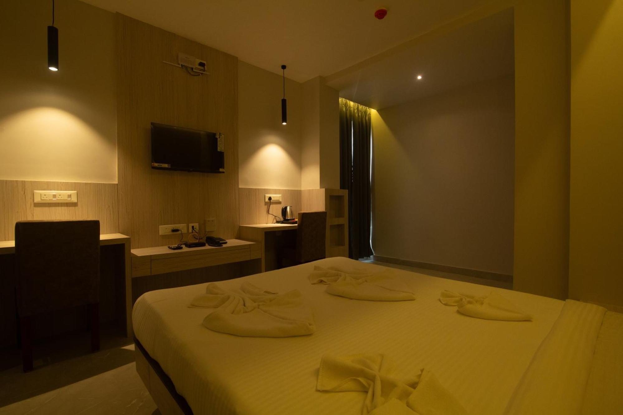 Hotel Palace View Murshidabad Exteriér fotografie