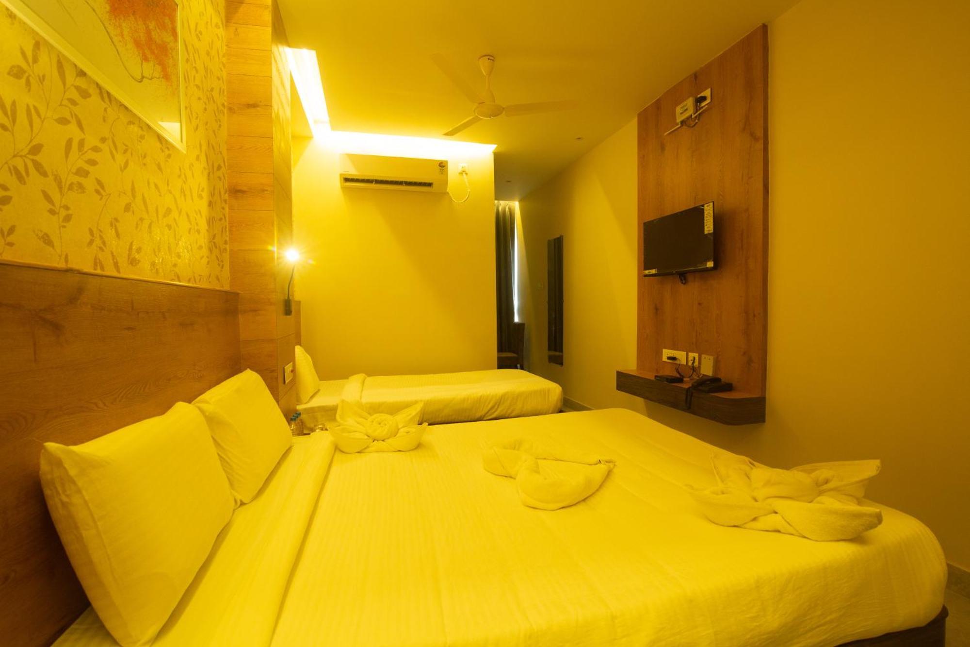 Hotel Palace View Murshidabad Exteriér fotografie
